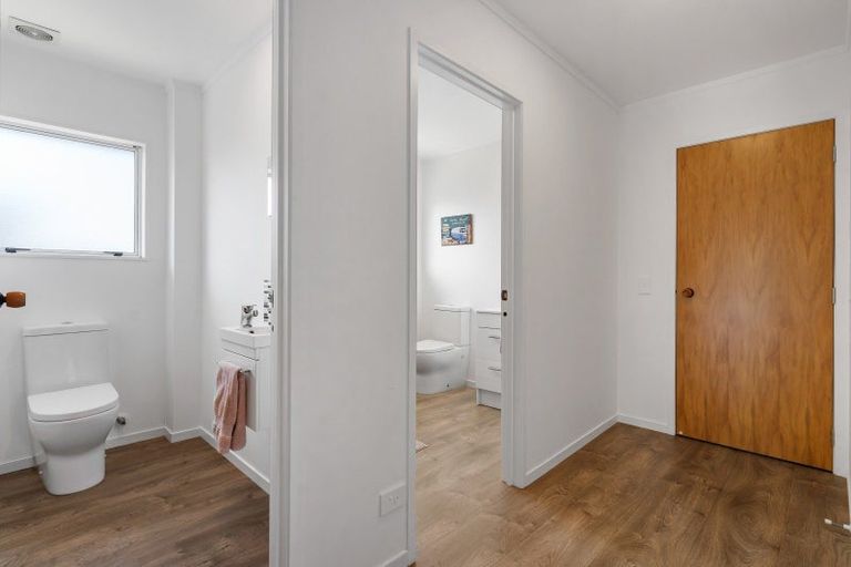 Photo of property in 506 Linton Crescent, Whangamata, 3620