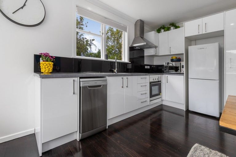 Photo of property in 20 Mahinawa Street, Takapuwahia, Porirua, 5022