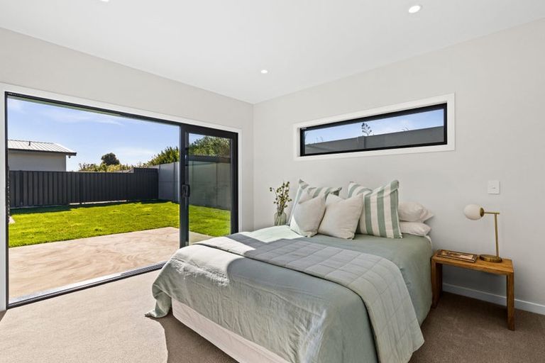 Photo of property in 15 Cassin Place, Taradale, Napier, 4112