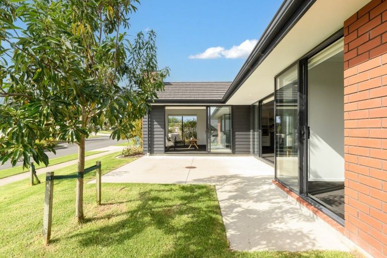 Photo of property in 4 Flounder Drive, Omokoroa, 3114