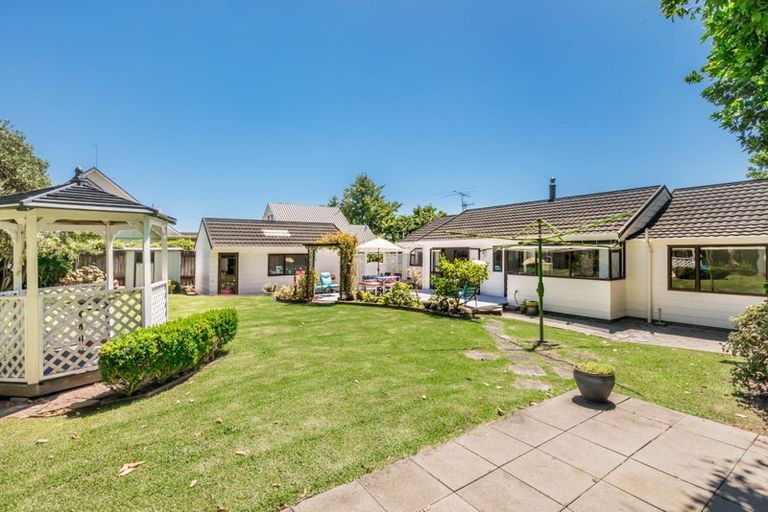 Photo of property in 81 Nimmo Avenue East, Waikanae, 5036