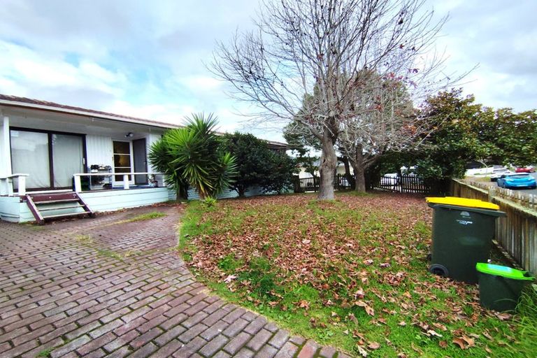 Photo of property in 24 Vanbrugh Place, Bucklands Beach, Auckland, 2014