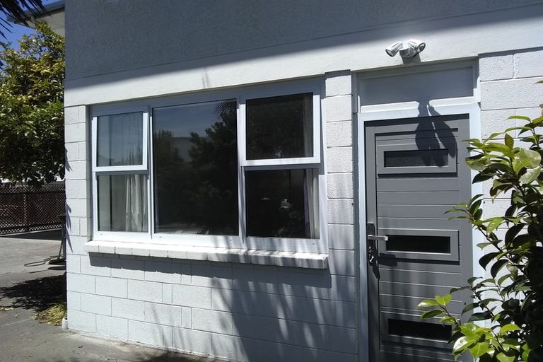 Photo of property in 2/22 Clare Road, St Albans, Christchurch, 8014