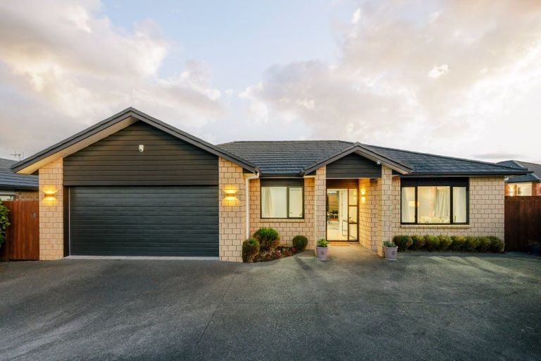 Photo of property in 7 Hampshire Court, Flagstaff, Hamilton, 3210