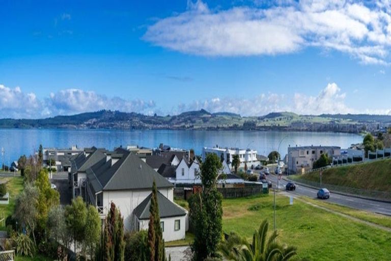 Photo of property in 3/15 Napier Road, Hilltop, Taupo, 3330