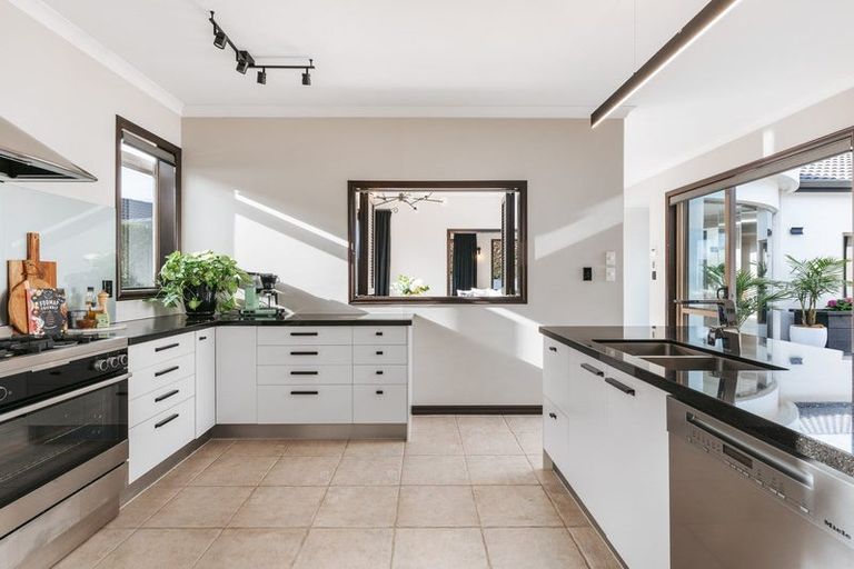 Photo of property in 14 Harbelle Close, Bethlehem, Tauranga, 3110