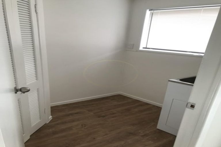Photo of property in 37 Mckean Avenue, Manurewa, Auckland, 2102