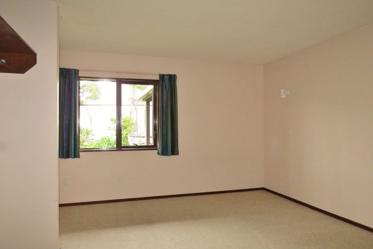 Photo of property in 16 Rearsby Drive, Halswell, Christchurch, 8025