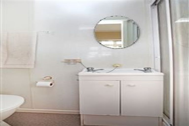 Photo of property in 38 Kauri Street, Miramar, Wellington, 6022