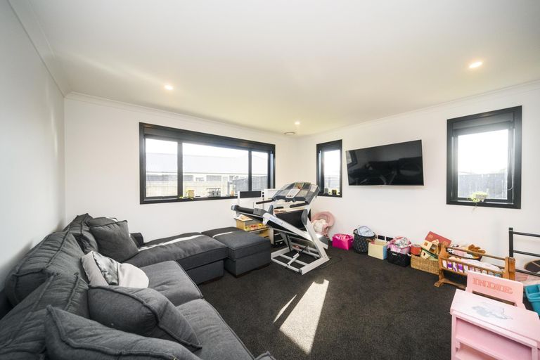 Photo of property in 14 Huffington Place, Feilding, 4702