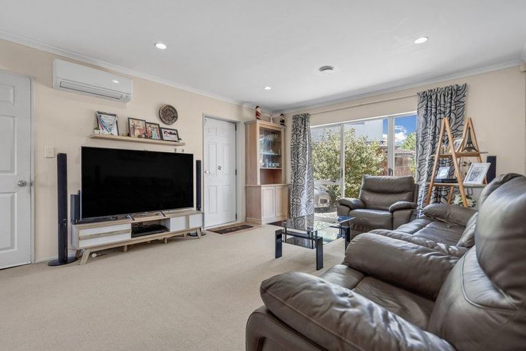 Photo of property in 46 Garelja Road, Henderson, Auckland, 0612