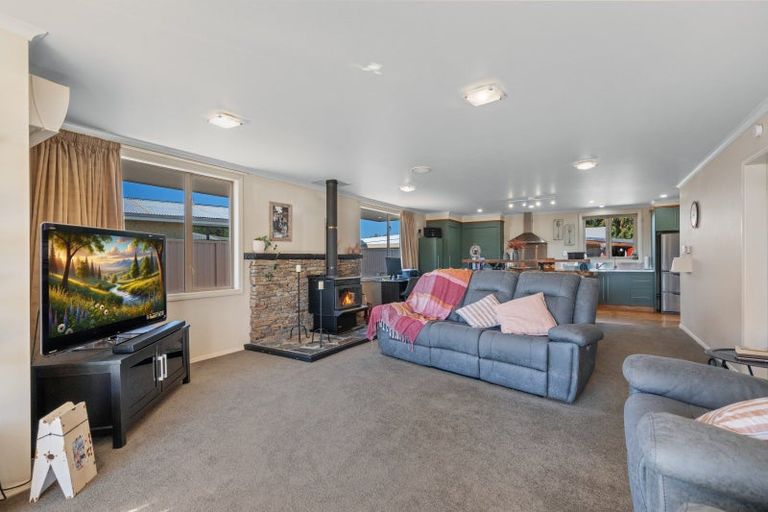 Photo of property in 3 Campbell Street, Alexandra, 9320