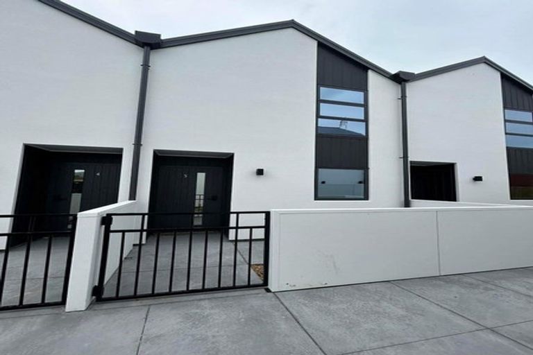 Photo of property in 9a/5 Maronan Street, Woolston, Christchurch, 8023