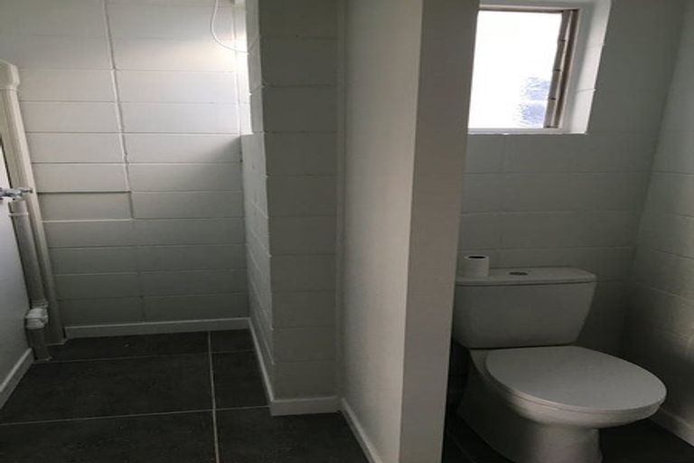 Photo of property in 1-6/12 Victoria Avenue, Whakatane, 3120