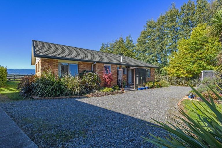Photo of property in 10 Haggerty Street, Kimbolton, 4774