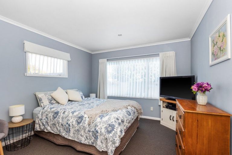 Photo of property in 9 Devon Street, Taradale, Napier, 4112