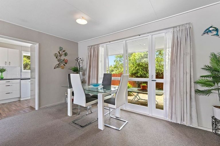 Photo of property in 39 Totara Street, Waiuku, 2123