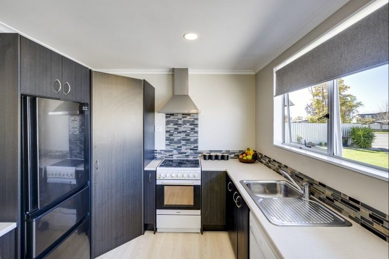 Photo of property in 35 Gilmour Place, Taradale, Napier, 4112