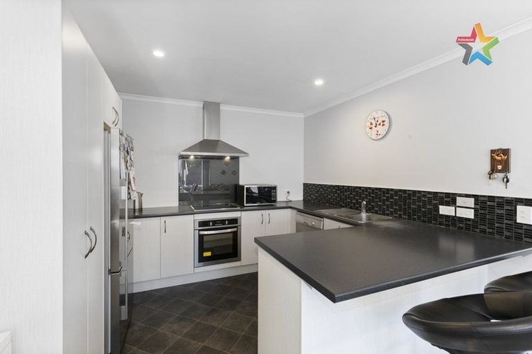 Photo of property in 8 Sun Valley Way, Wainuiomata, Lower Hutt, 5014