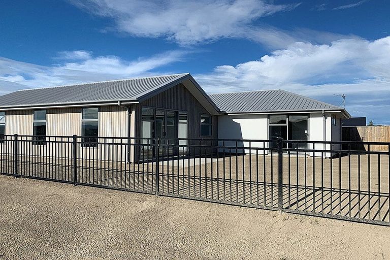 Photo of property in 99 Ridgeway Avenue, Rolleston, 7615