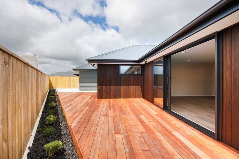 Photo of property in 5a Brooks Place, Maewa, Feilding, 4702