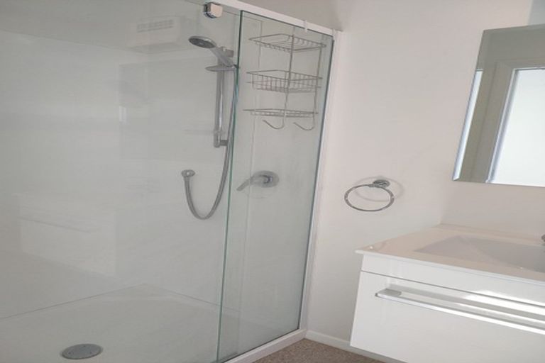 Photo of property in 17 Birdwood Road, Waterloo, Lower Hutt, 5011