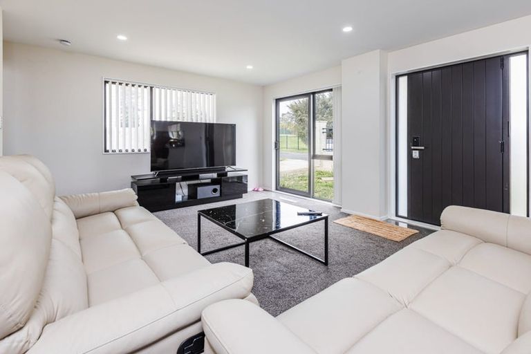 Photo of property in 37a Cornwall Road, Papatoetoe, Auckland, 2025