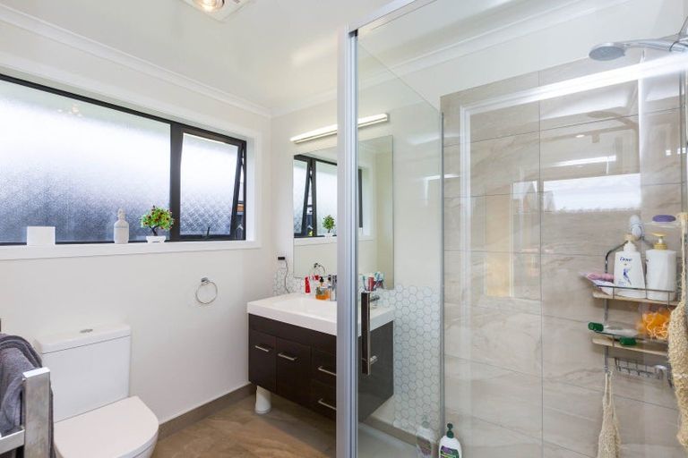 Photo of property in 16 Kerrigan Crescent, Wallaceville, Upper Hutt, 5018