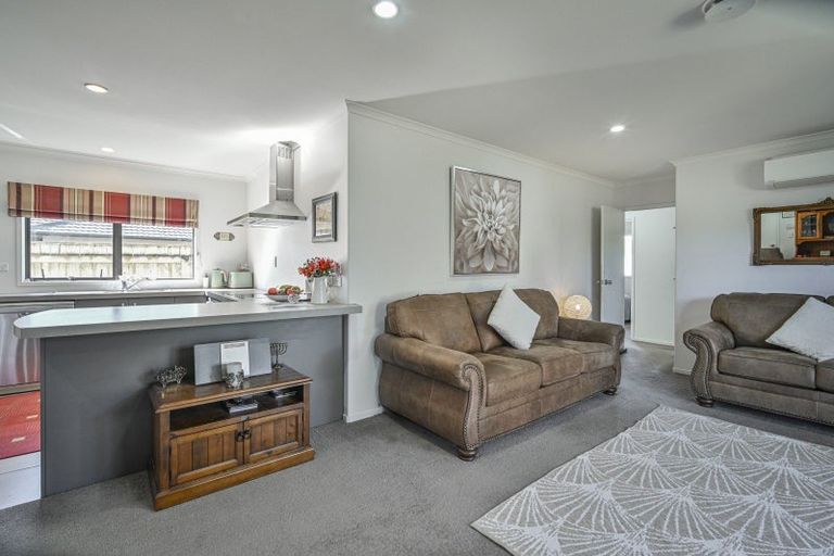 Photo of property in 43 Kingsley Drive, Flaxmere, Hastings, 4120