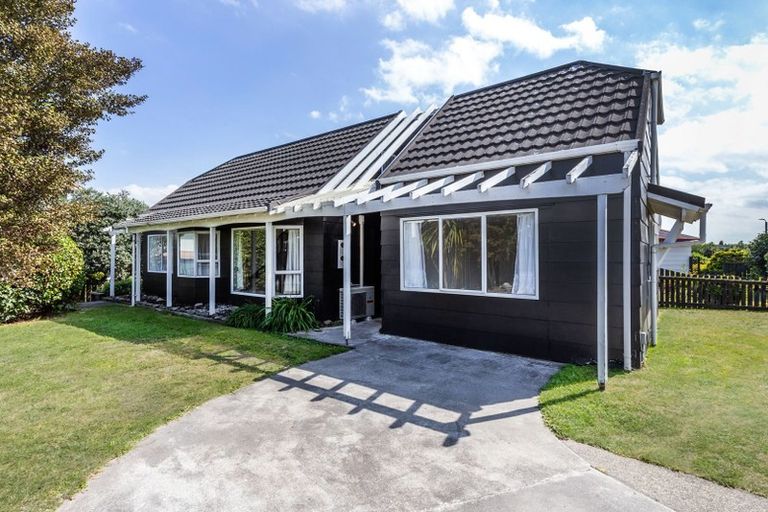 Photo of property in 27 Tobin Place, Richmond Heights, Taupo, 3330