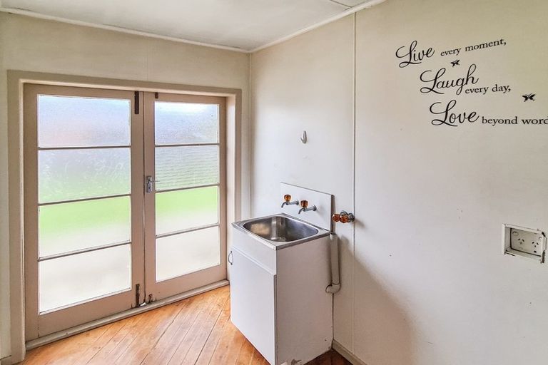 Photo of property in 16a Hunua Road, Papakura, 2110