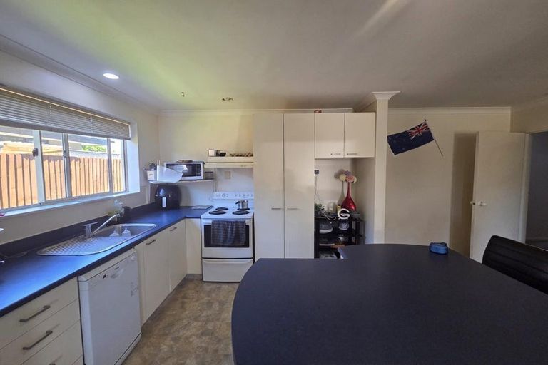 Photo of property in 17a Thistledown Place, Woolston, Christchurch, 8062