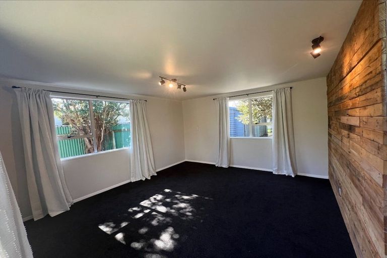 Photo of property in 46b Te Rauparaha Street, Otaki, 5512