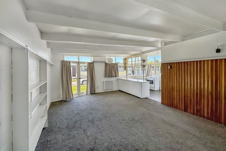 Photo of property in 455 Featherston Street, Palmerston North, 4414