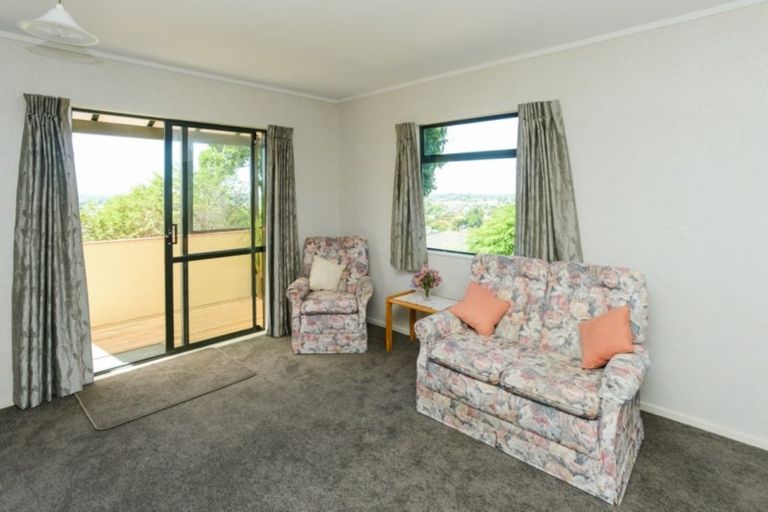 Photo of property in 1/89 Churchill Drive, Taradale, Napier, 4112