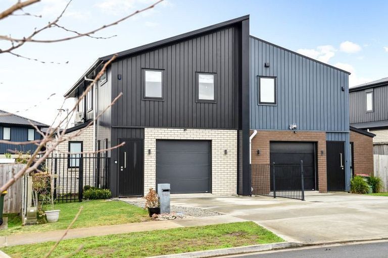 Photo of property in 2/64 Cabourne Drive, Glenview, Hamilton, 3206