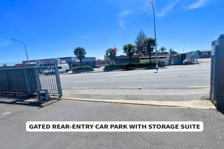 Photo of property in 350a Great South Road, Opaheke, Papakura, 2113