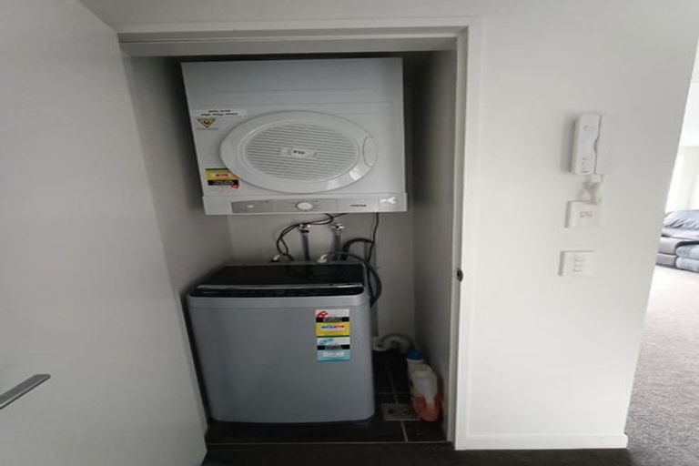 Photo of property in Nouvo Apartments, 4c/21 Rugby Street, Mount Cook, Wellington, 6021