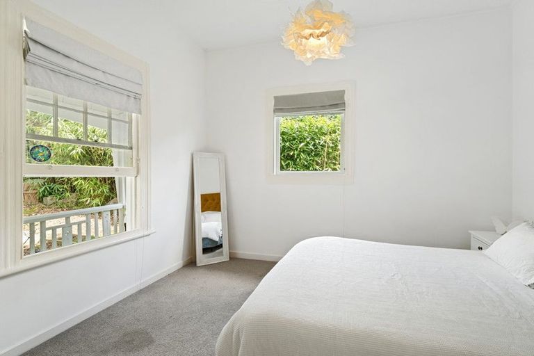 Photo of property in 4 Rautawhiri Road, Helensville, 0800