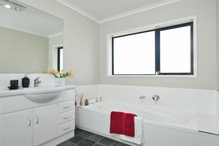 Photo of property in 24 Landmark Court, Huntington, Hamilton, 3210