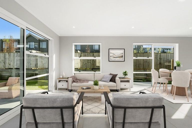 Photo of property in 11 Owen Chapman Drive, Red Beach, 0932