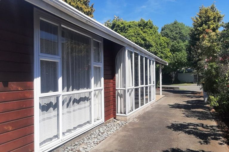Photo of property in 240 Withells Road, Avonhead, Christchurch, 8042