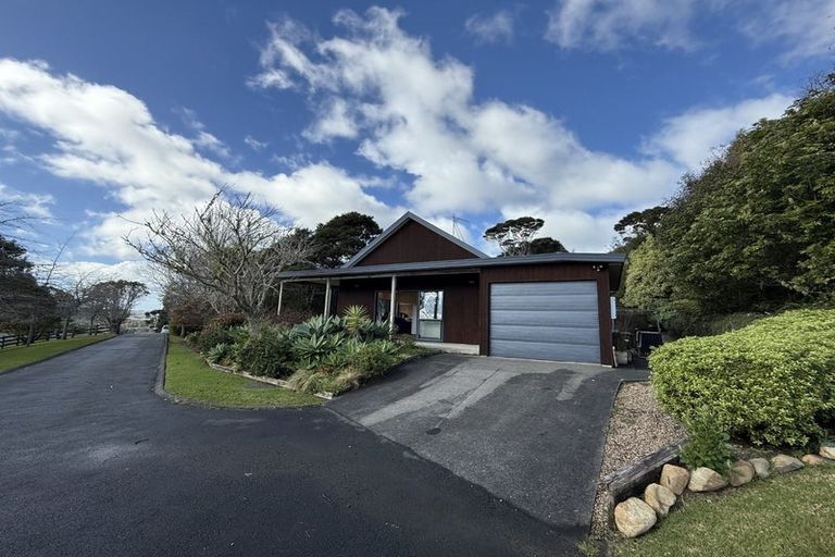 Photo of property in 169 Three Oaks Drive, Dairy Flat, Albany, 0794