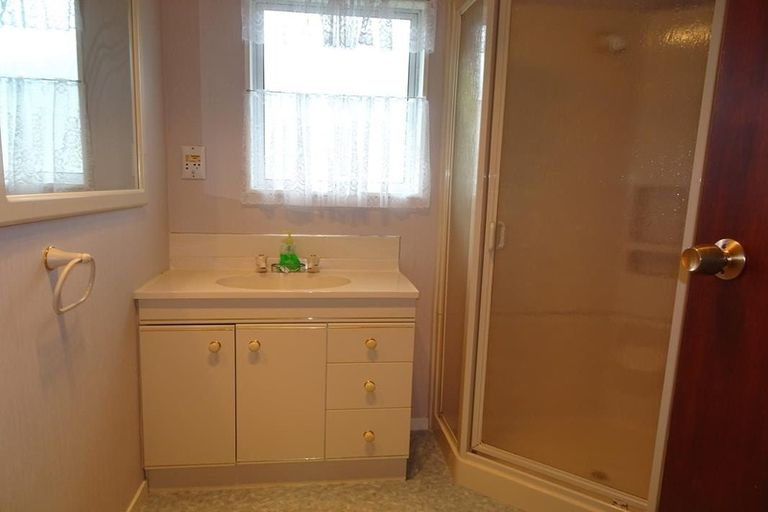 Photo of property in 12 Jeffares Place, Taradale, Napier, 4112