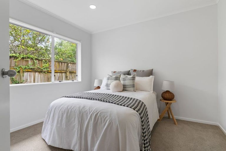 Photo of property in 3 Bronte Place, Somerville, Auckland, 2014