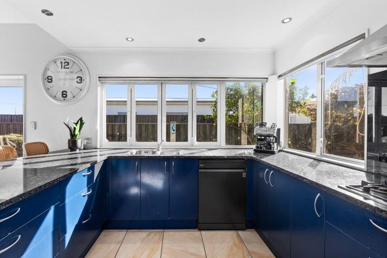 Photo of property in 9a Avenue Road, Greenmeadows, Napier, 4112