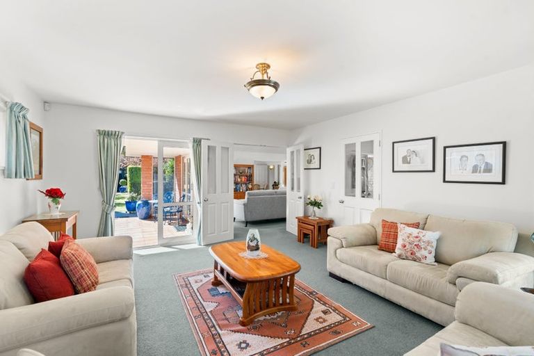 Photo of property in 5 Amesbury Mews, Avonhead, Christchurch, 8042