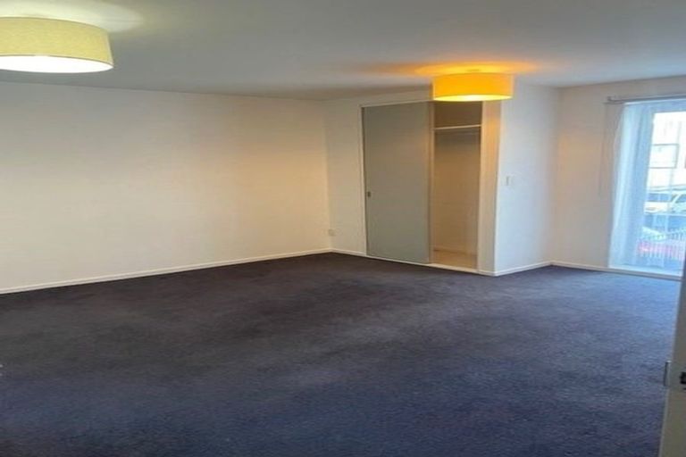 Photo of property in 8u6b Lipman Street, Mount Victoria, Wellington, 6011
