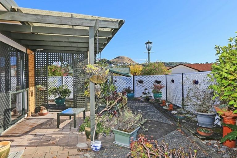 Photo of property in 11 Beaufort Place, Taradale, Napier, 4112