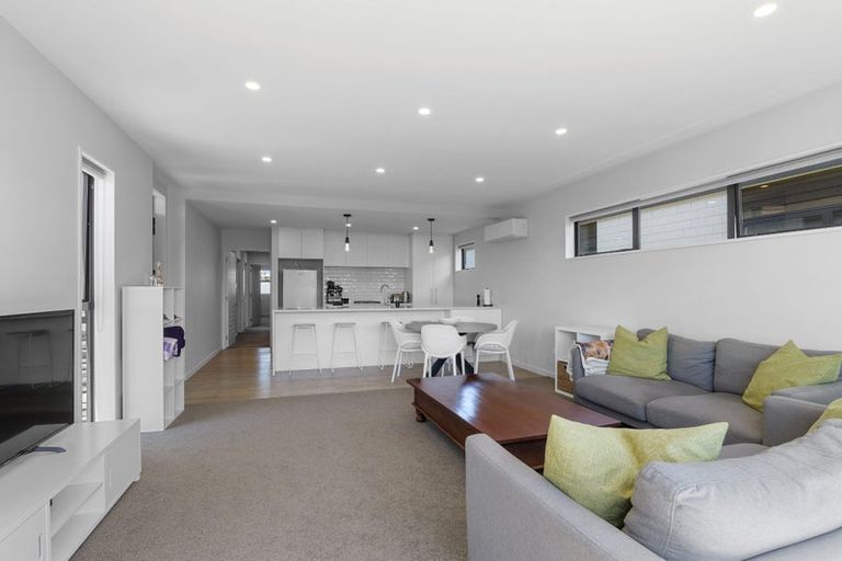 Photo of property in 10 Lussa Close, Broomfield, Christchurch, 8042